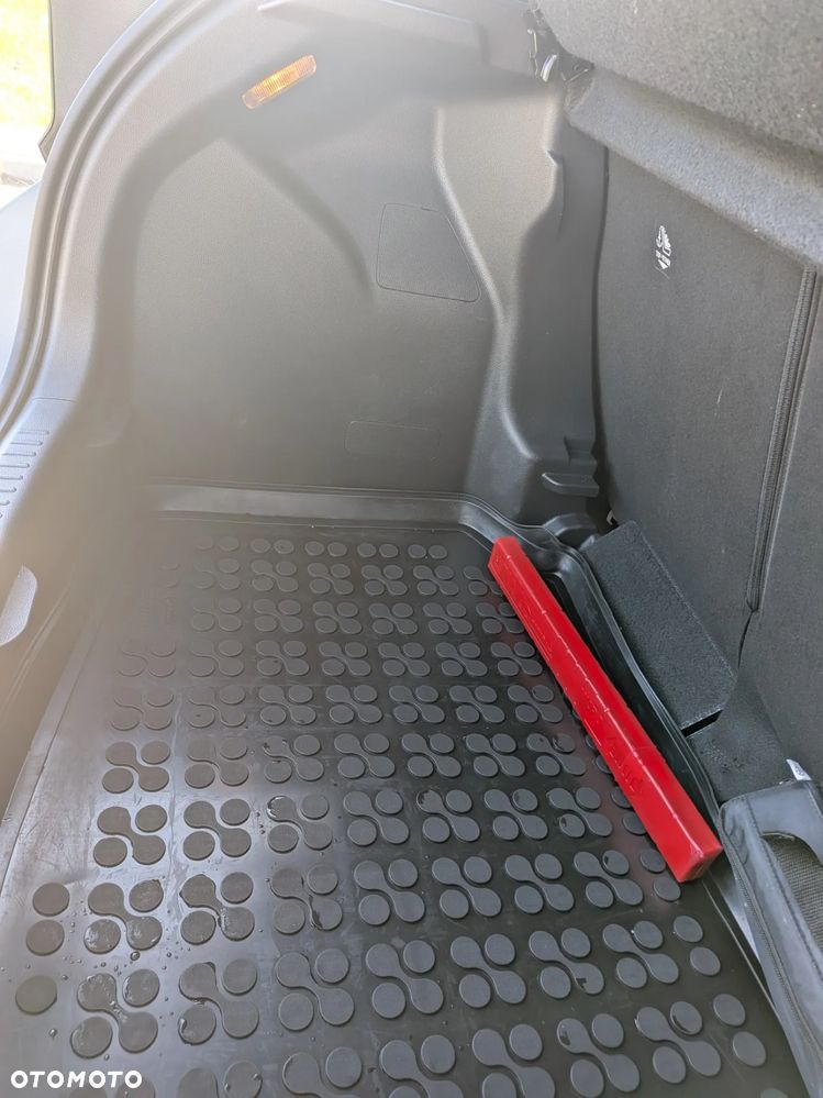 Toyota Yaris Hybrid 1.5 Comfort - 18