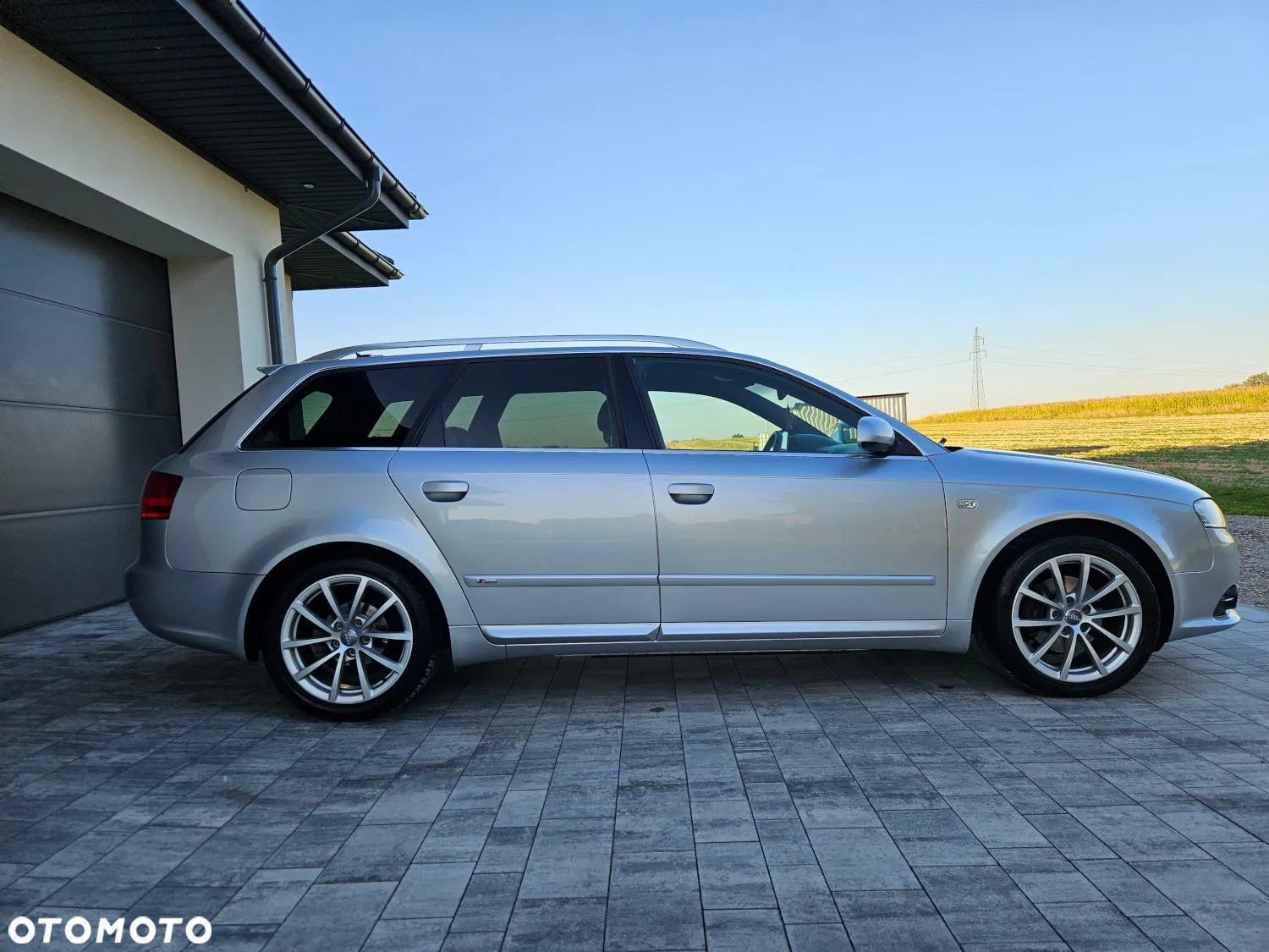 Audi A4 Avant 2.0 TDI - 14