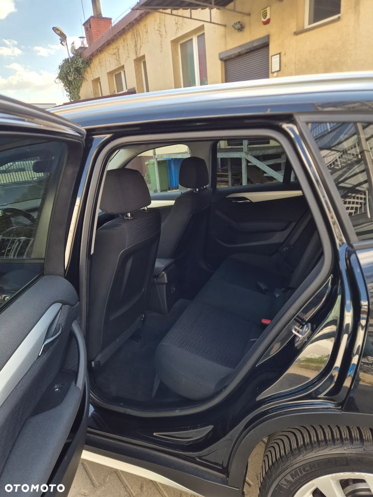 BMW X1 sDrive18d xLine - 9