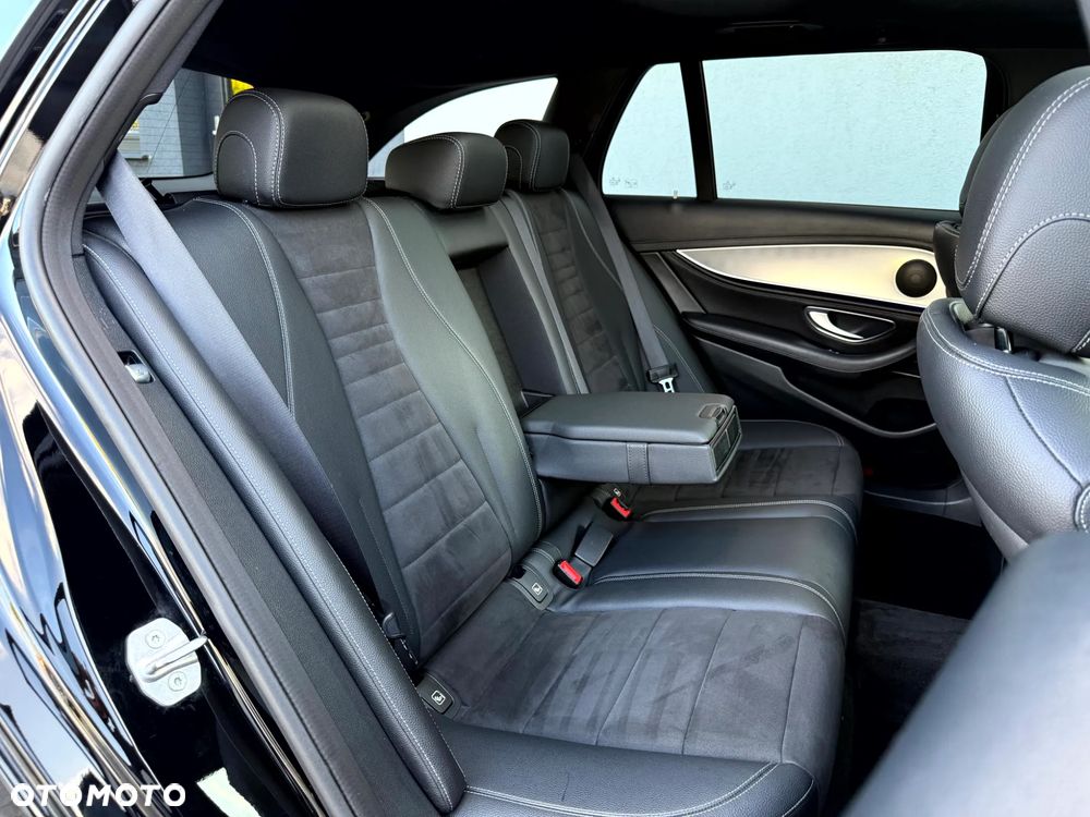 Mercedes-Benz Klasa E 220 d 4Matic 9G-TRONIC AMG Line - 18