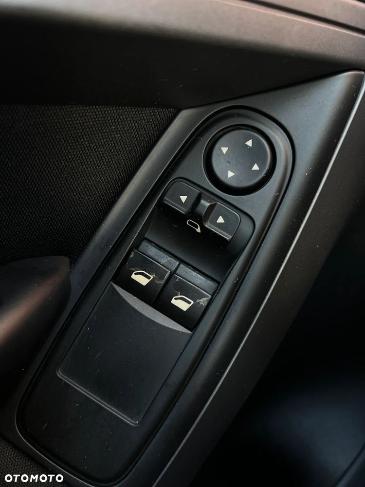 Citroën C4 Picasso - 24