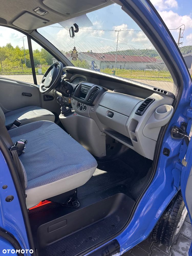 Renault Trafic Passenger - 5