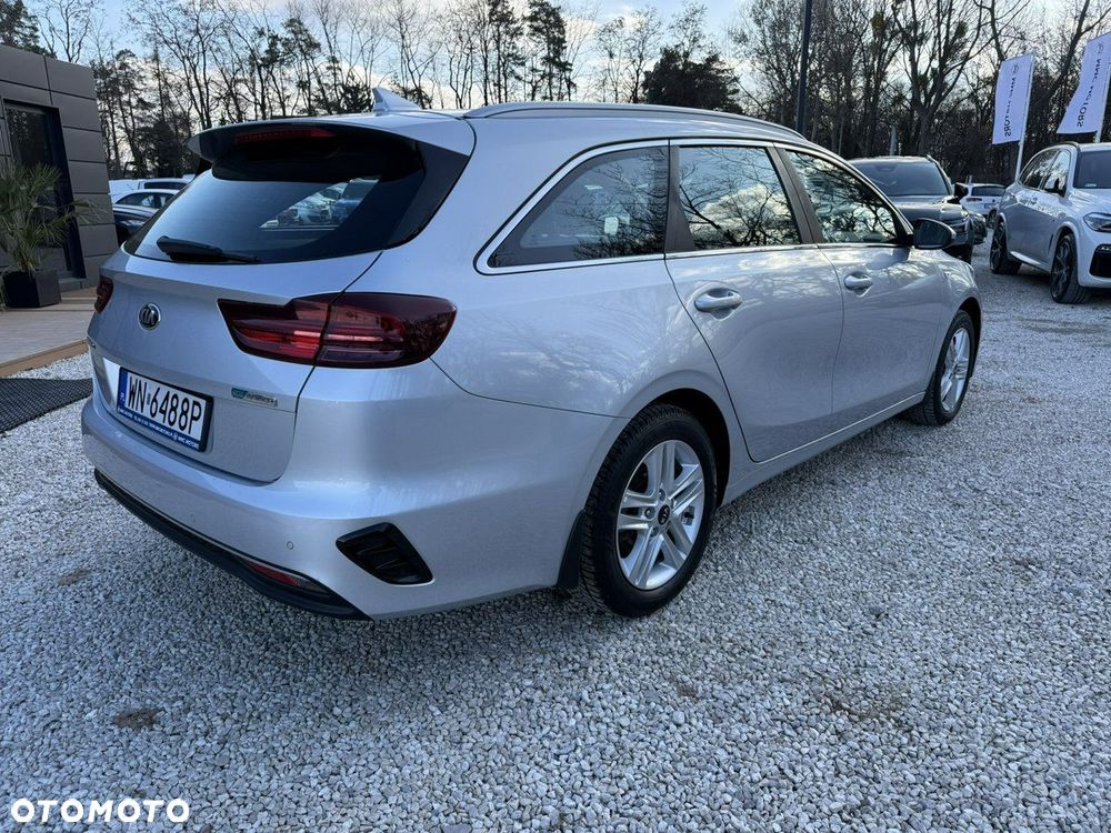 Kia Ceed - 21