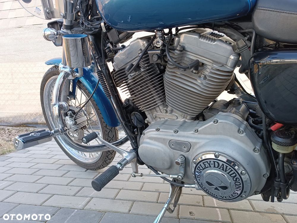 Harley-Davidson Sportster Custom 883C - 6