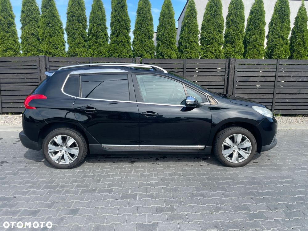 Peugeot 2008 1.2 Pure Tech Style EU6 - 9