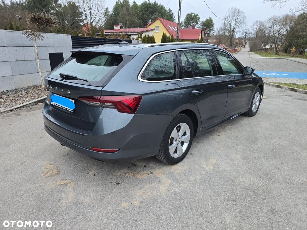 Skoda Octavia 2.0 TDI DSG Edition - 6