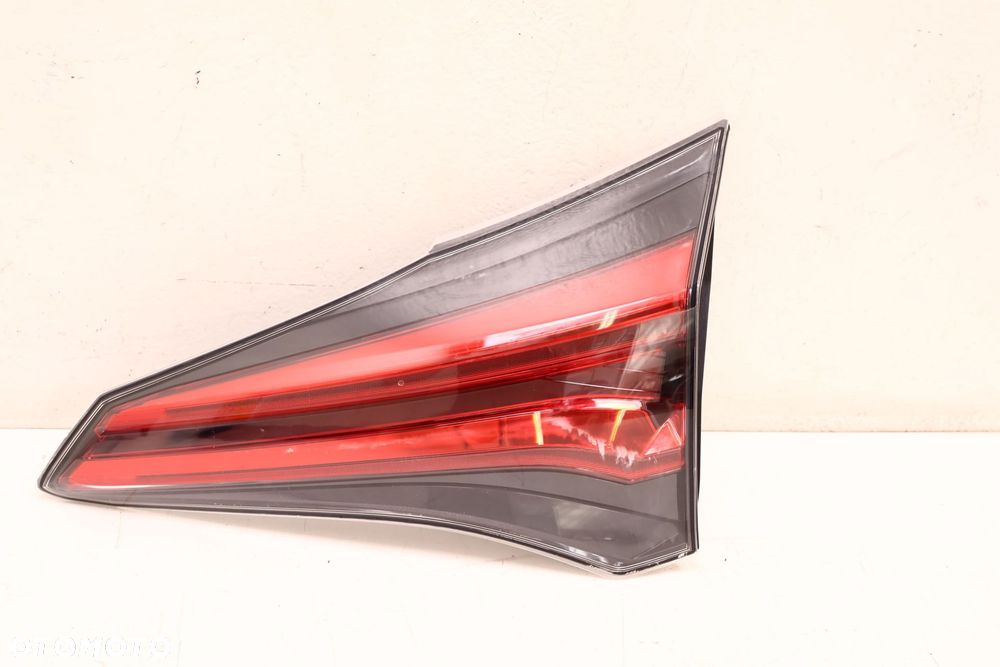 TOYOTA RAV4 IV LIFT LAMPA KLAPY BAGAŻNIKA PRAWA TYŁ 81580-42030 - 2