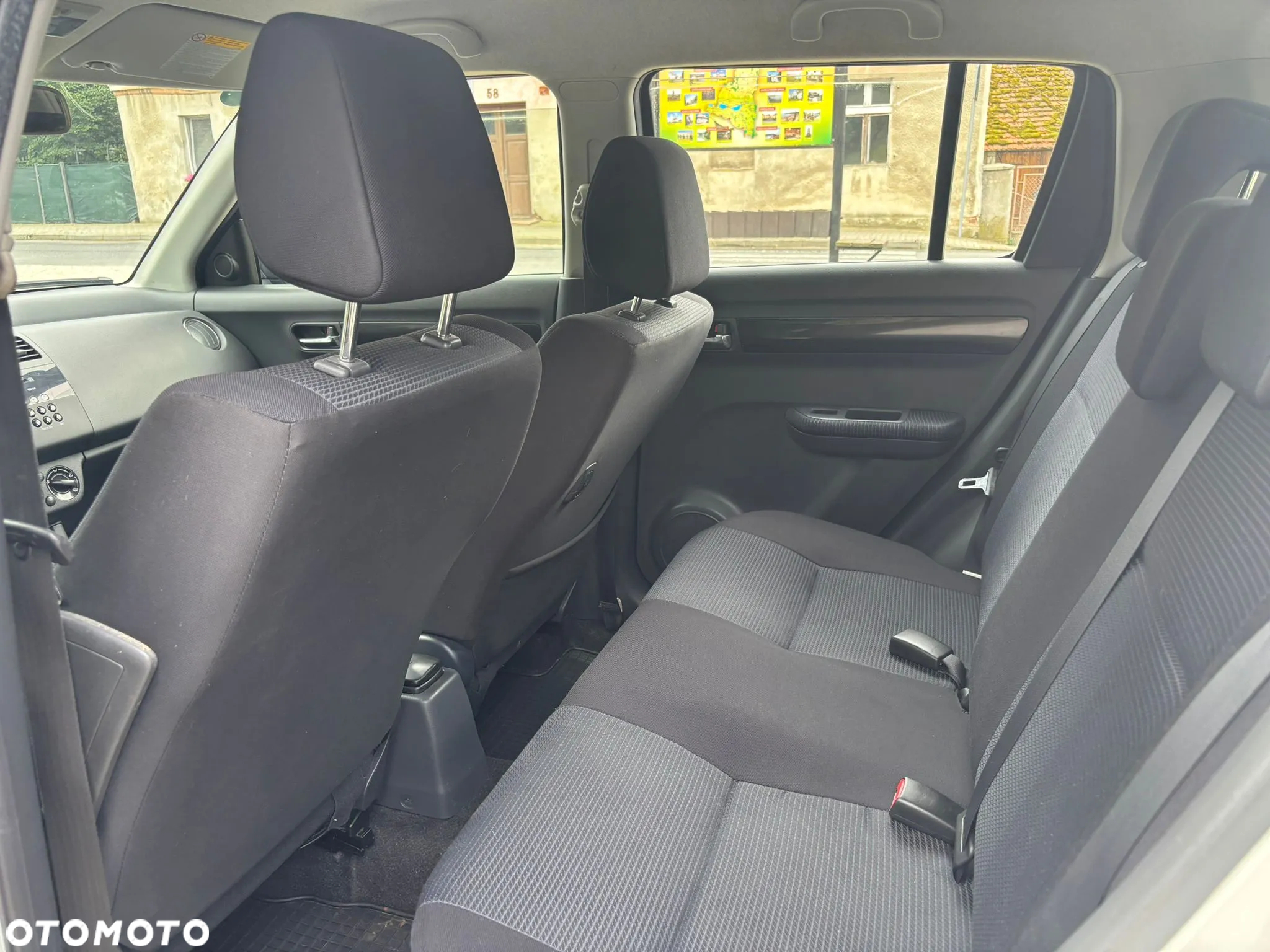 Suzuki Swift 1.3 4x4 Comfort - 11