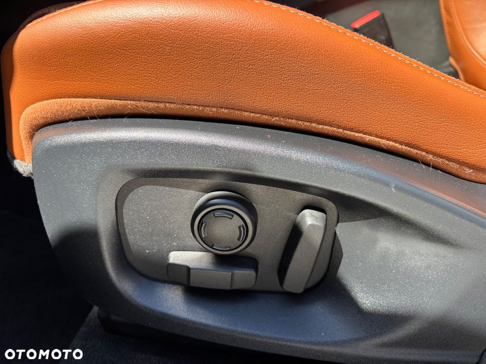 Jaguar F-Pace 2.0 i4D AWD Prestige - 19
