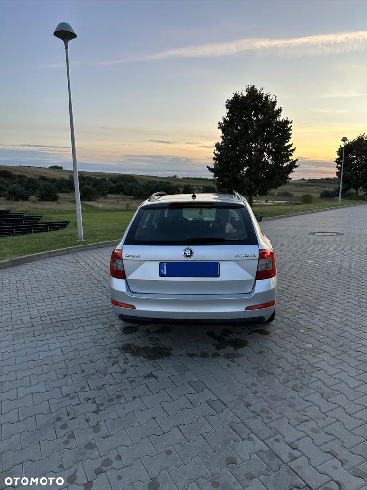 Skoda Octavia 1.6 TDI Active DSG - 5
