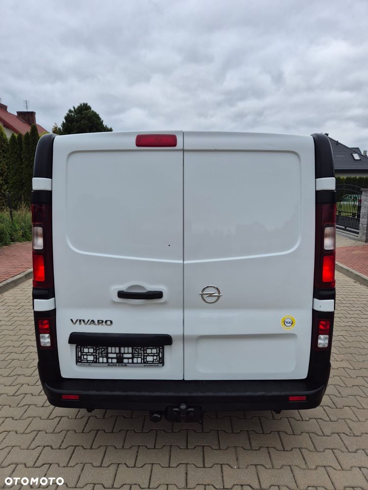 Opel Vivaro 2017r LONG 180tys km webasto super stan - 6