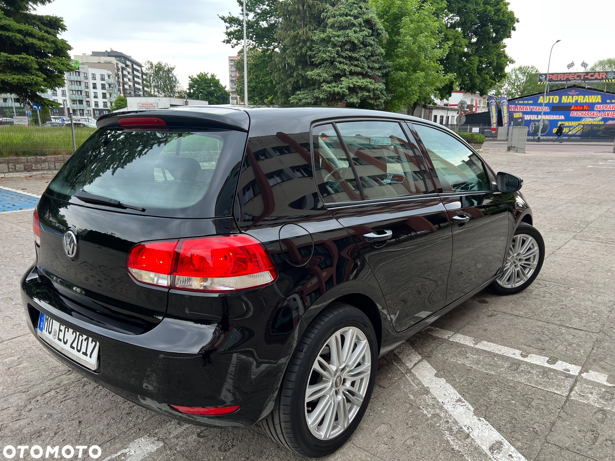 Volkswagen Golf 1.6 Comfortline - 6