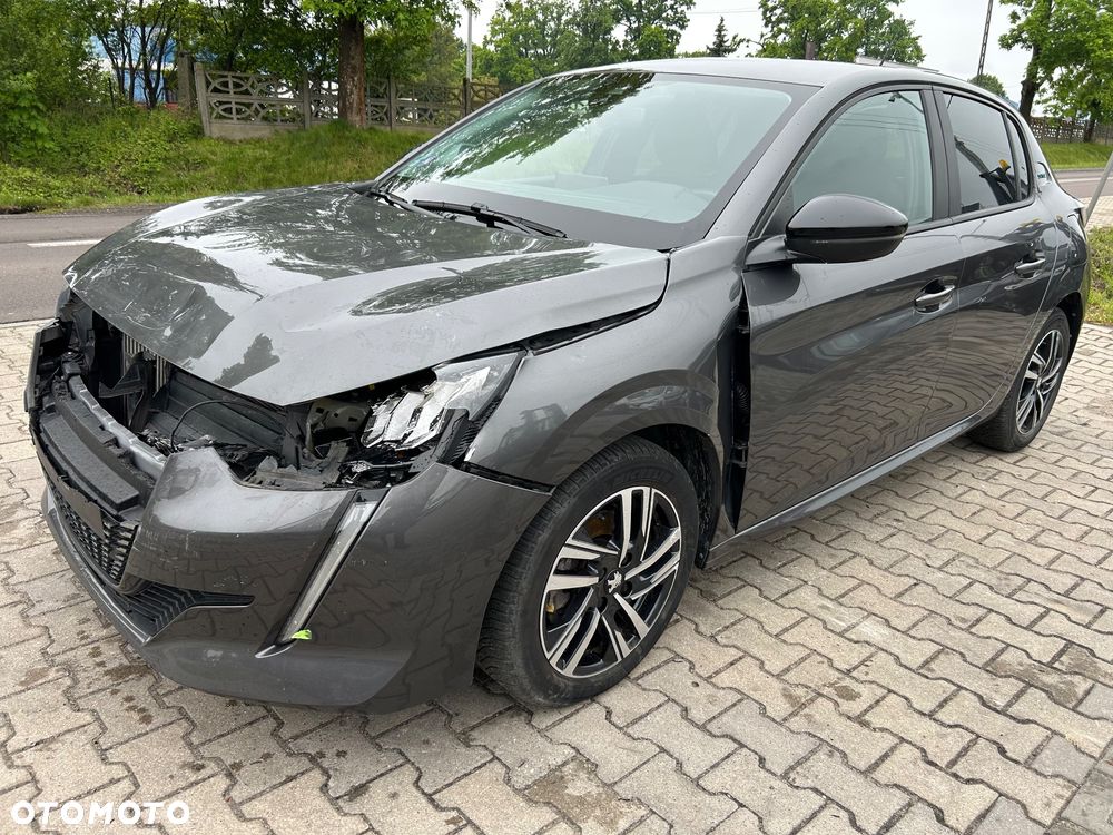 Peugeot 208 - 4