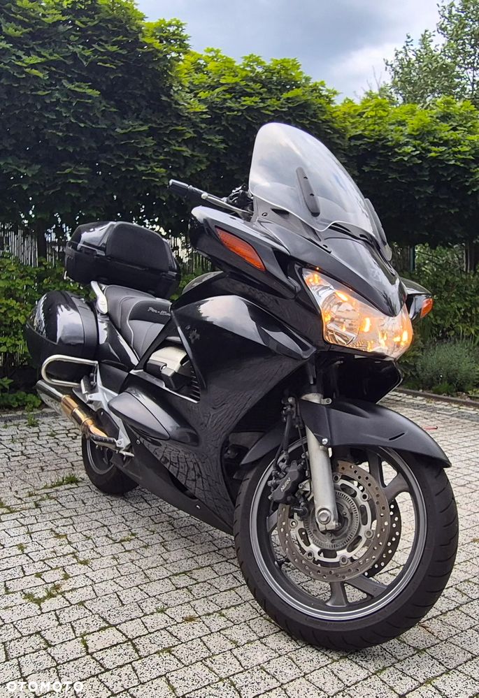 Honda ST - 13