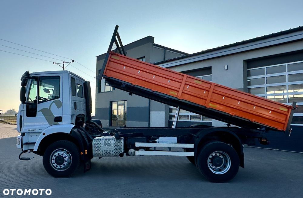 Iveco EUROCARGO 150E28 E6 - 4