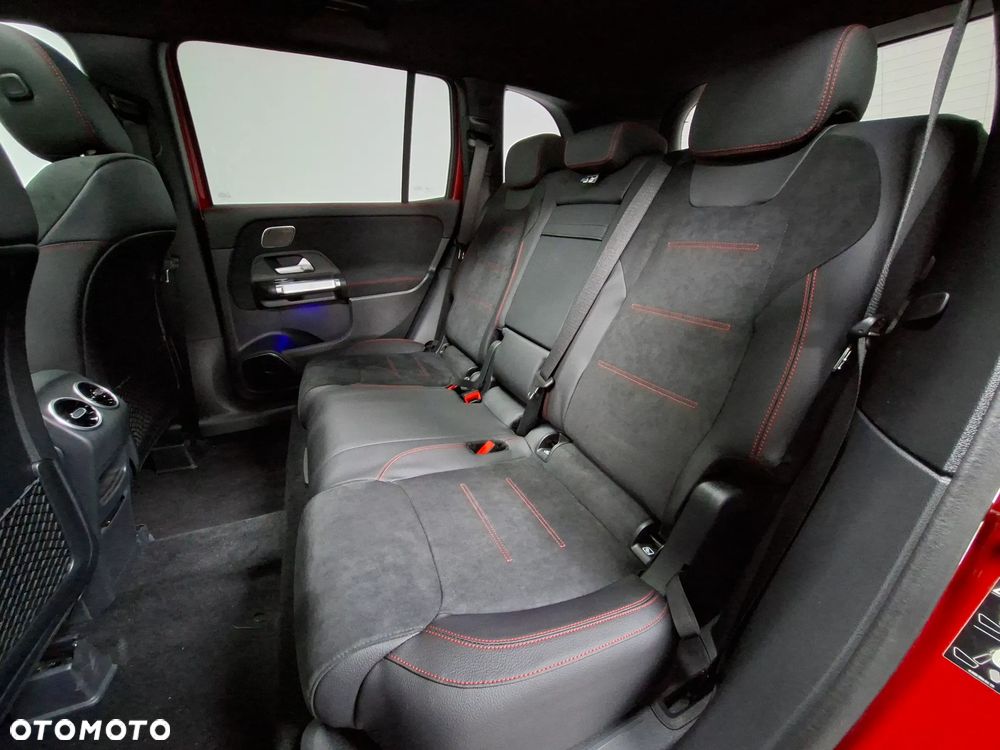 Mercedes-Benz GLB 220 mHEV 4-Matic AMG Line 8G-DCT - 7