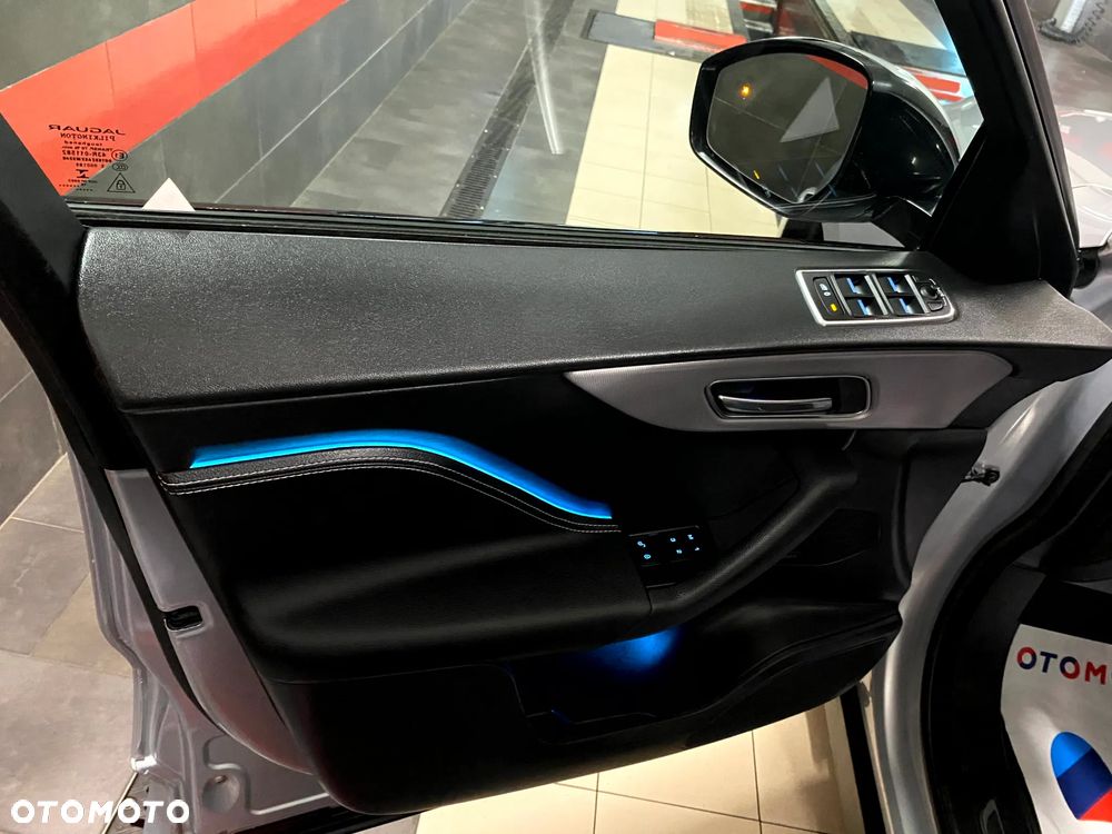 Jaguar F-Pace 20d AWD R-Sport - 15