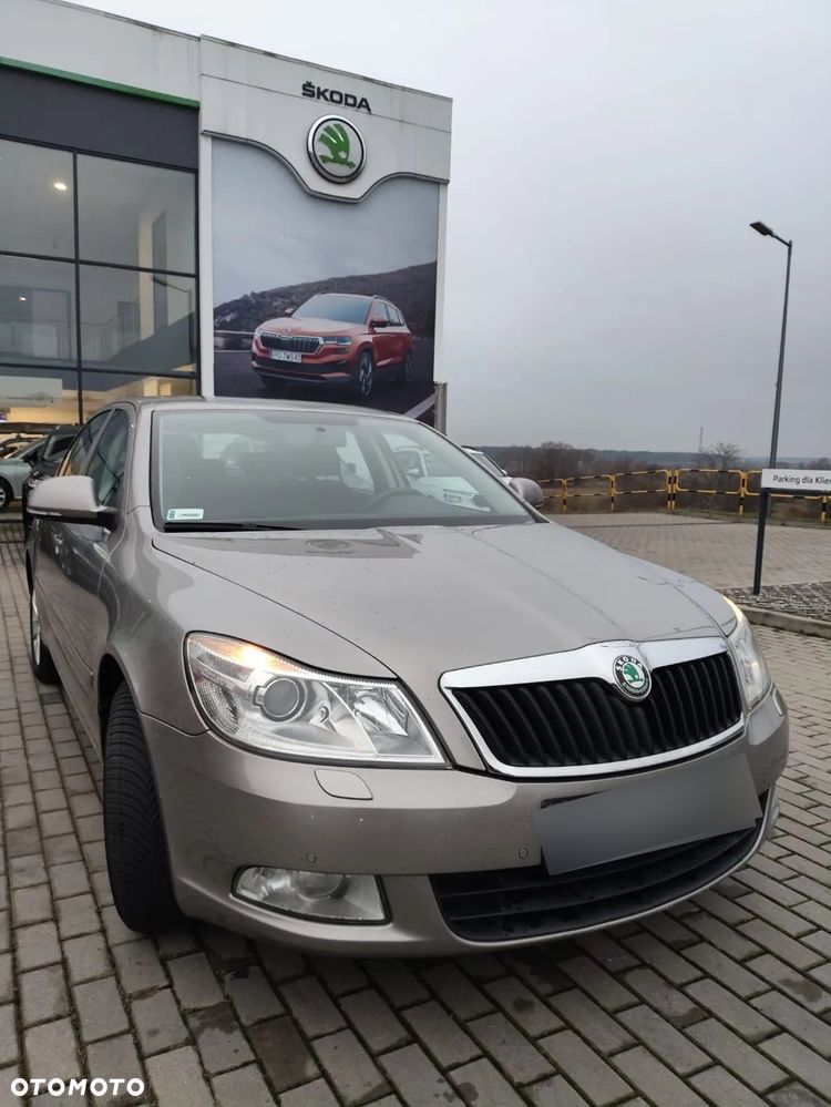 Skoda Octavia 2.0 TDI Elegance DSG - 22