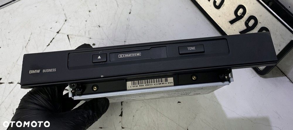 RADIOODTWARZACZ KASECIAK PŁASKIE PINY BMW E39 LIFT - 1