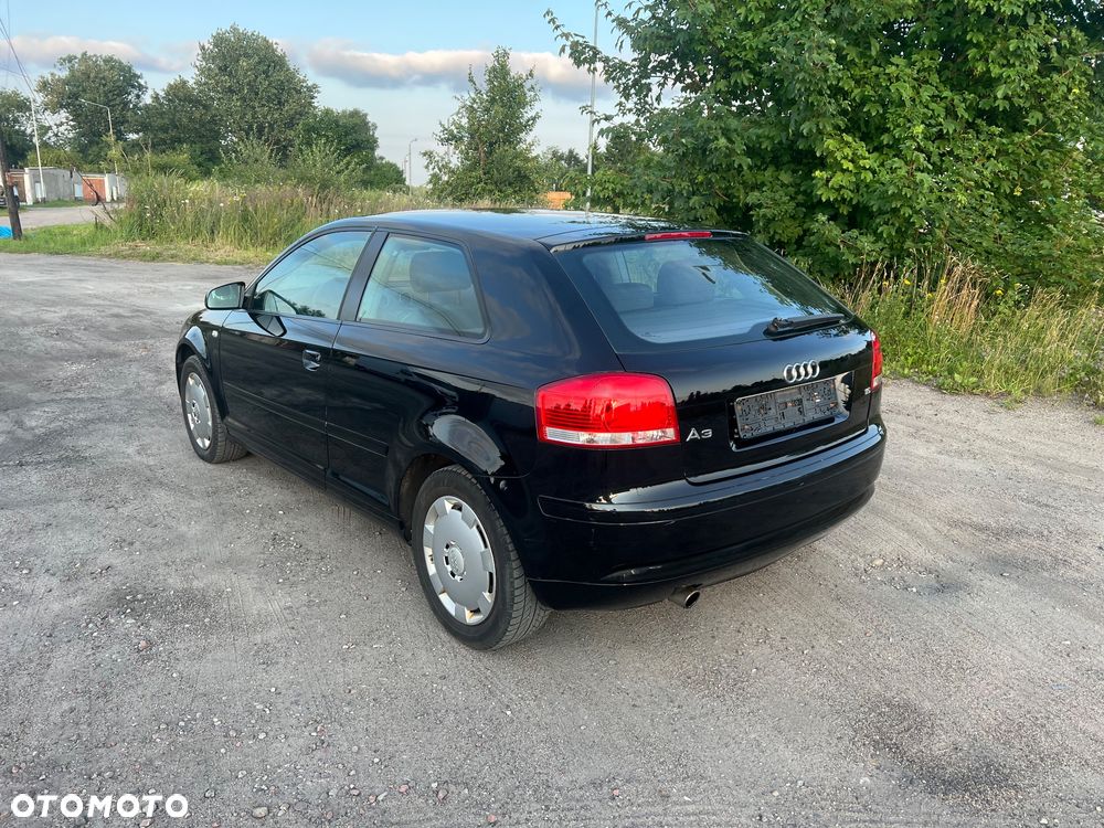 Audi A3 3-drzwiowe 1.6 Ambiente - 3