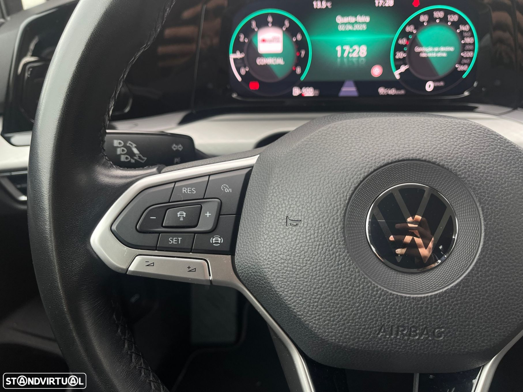 VW Golf 1.0 TSI Life - 16