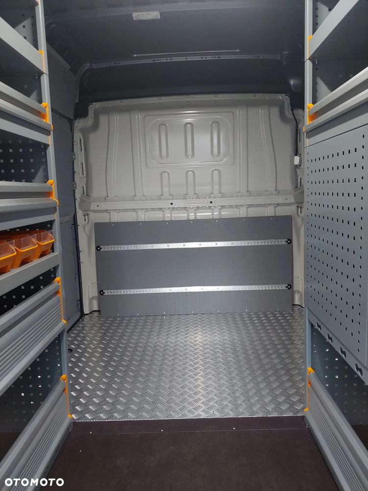 Toyota Proace MAX - 33