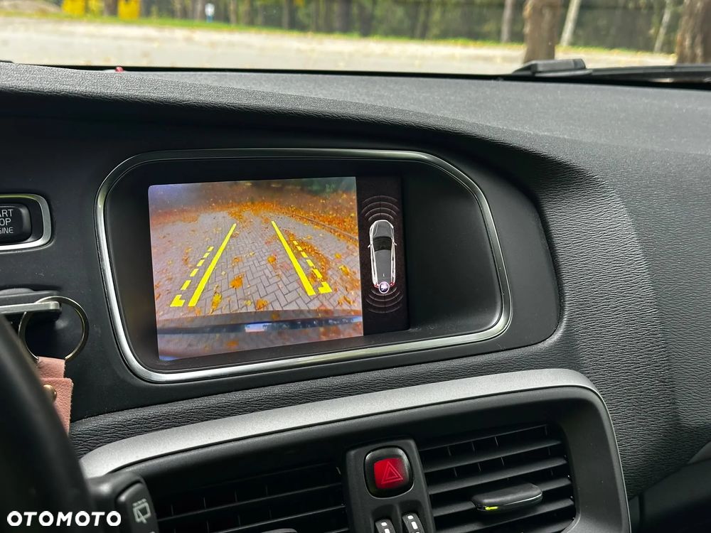 Volvo V40 D2 Kinetic - 13