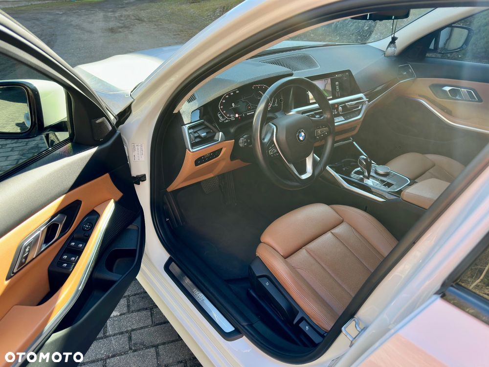 BMW Seria 3 318d Sport Line - 5