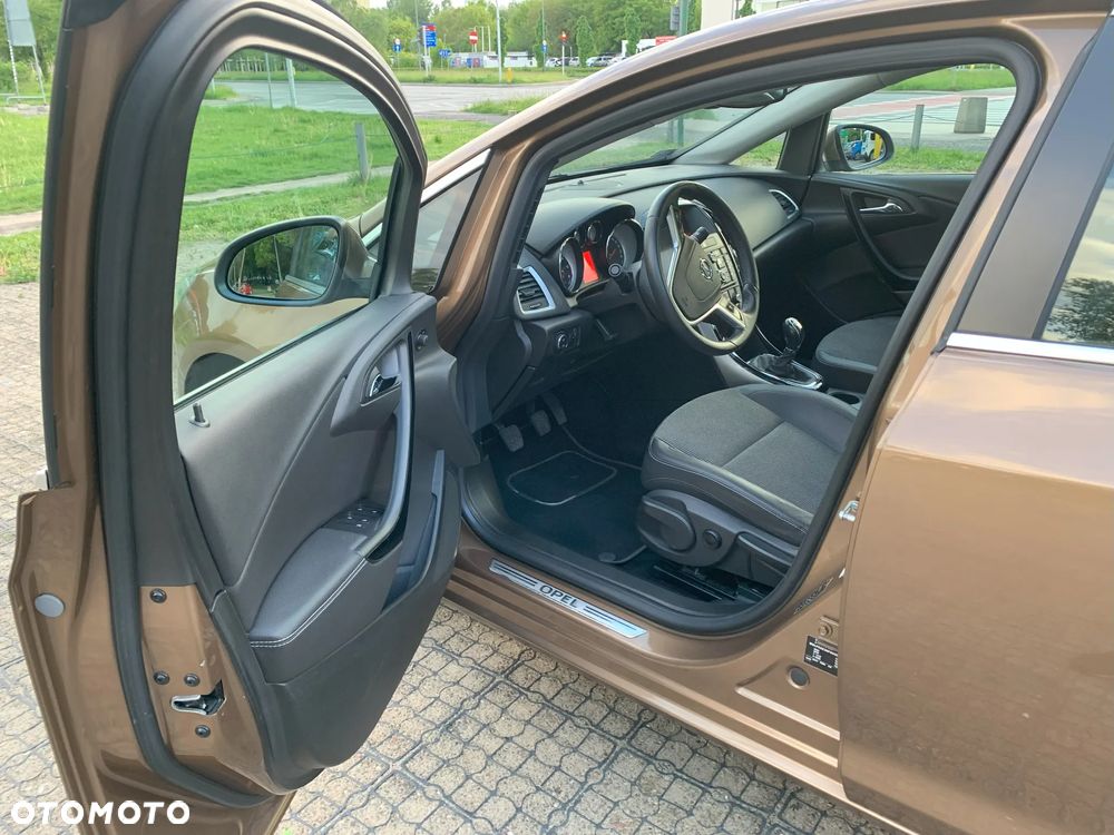 Opel Astra 1.6 CDTI Executive - 6