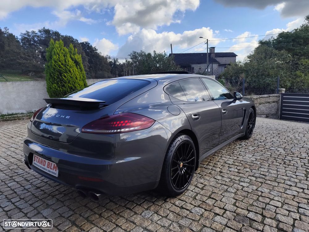 Porsche Panamera Platinum Edition - 3