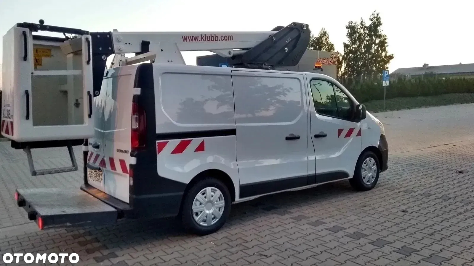 Renault Trafic Sprzedam Zamienię Renault Traffic Podnośnik Koszowy Klubb K21 Zwyżka Zamiana na inny sprzęt chętnie budowlany lub cieżarowy - 4