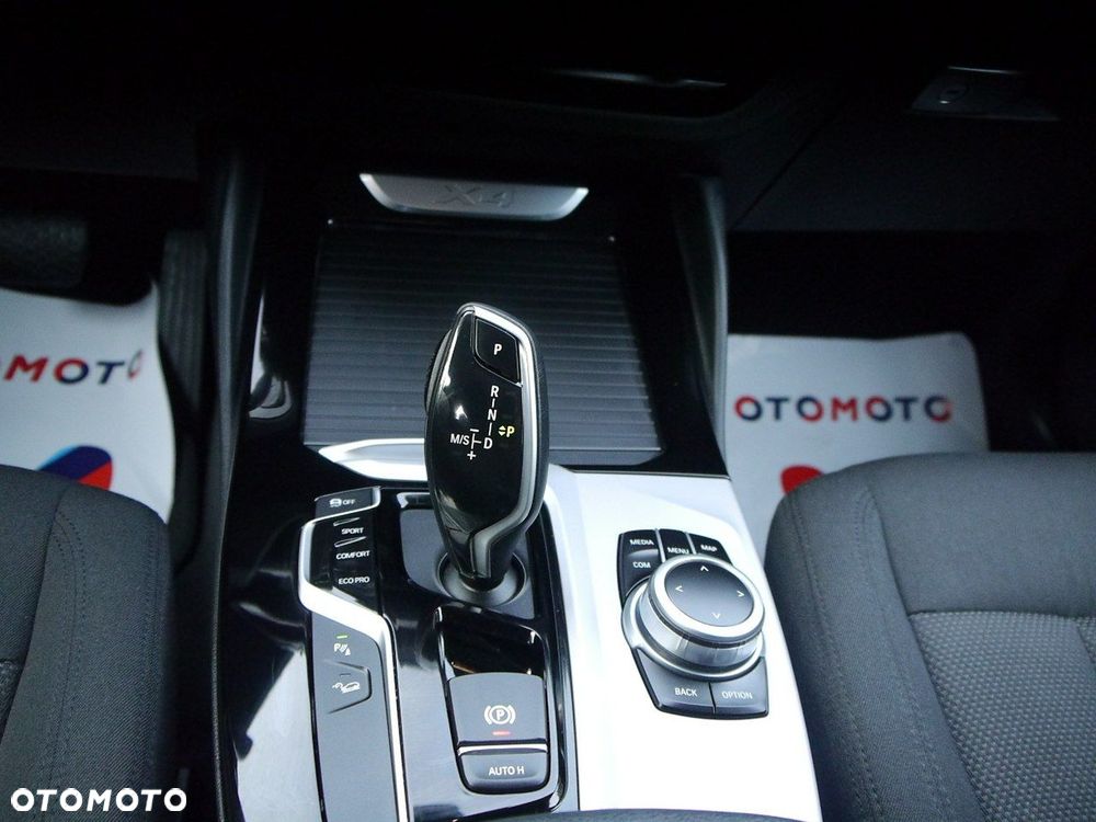 BMW X4 xDrive20d xLine - 23