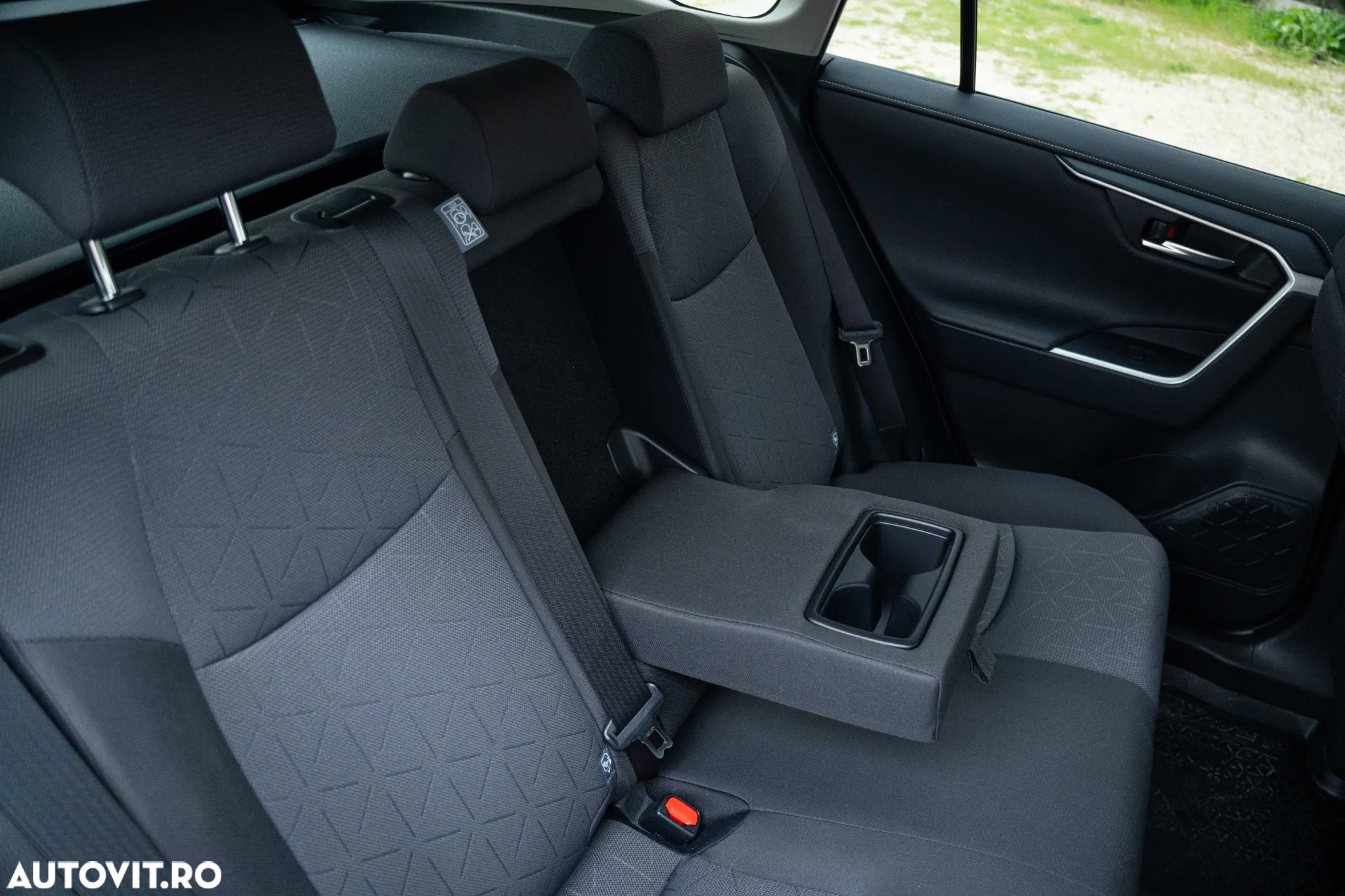 Toyota RAV4 2.5 Hybrid VVT-iE 4x2 Dynamic - 34