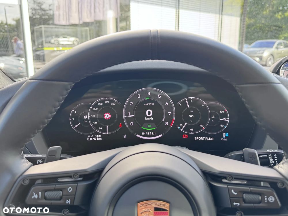 Porsche 911 Carrera 4 GTS - 33