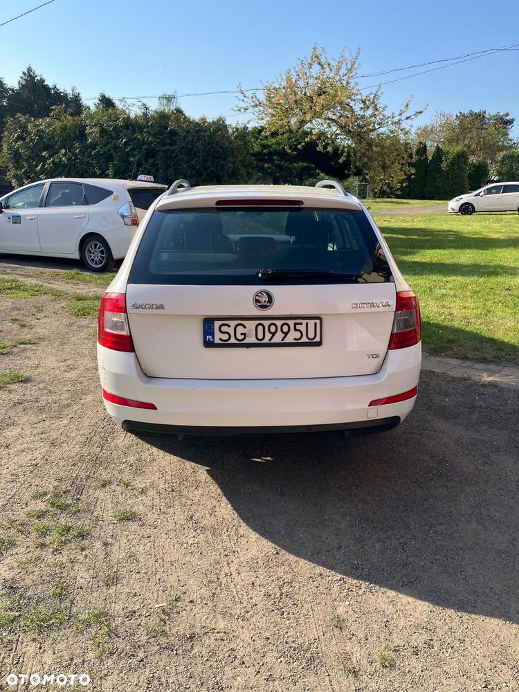 Skoda Octavia 1.6 TDI Active - 9