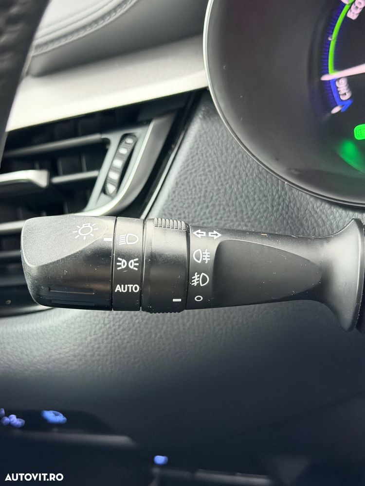 Toyota C-HR 1.8 HSD 122 CP 4x2 CVT C-enter - 28