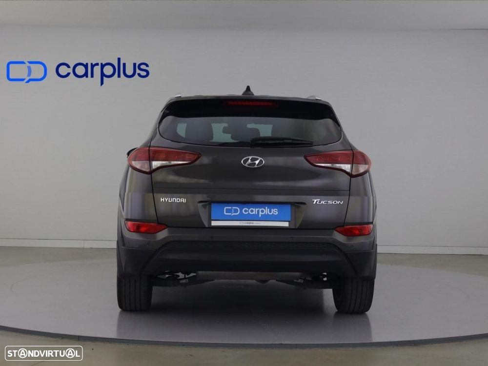 Hyundai Tucson 1.7 CRDi Premium DCT — fotografia 6