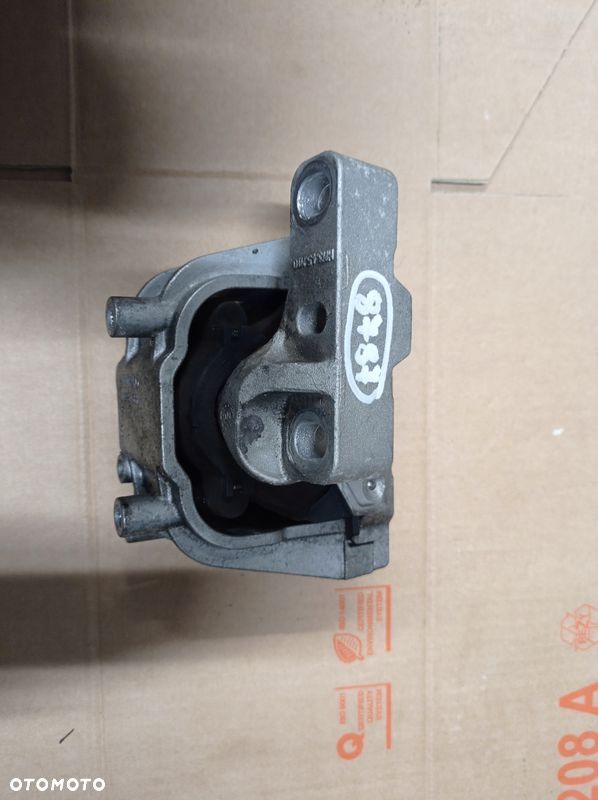 AUDI A3 8P PODUSZKA SILNIKA 1K0199262 - 1