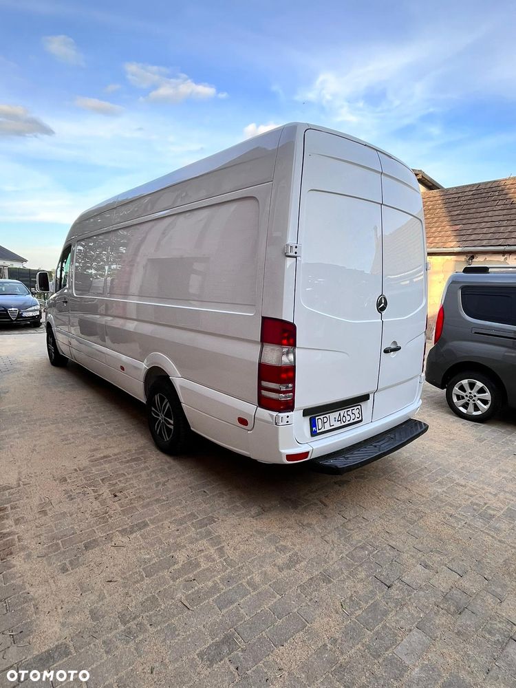 Mercedes-Benz SPRINTER - 2