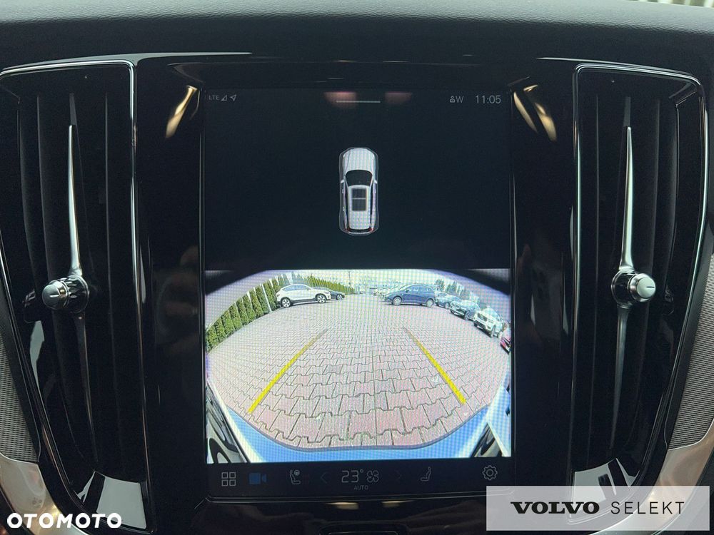 Volvo V60 B4 B Plus Dark - 16