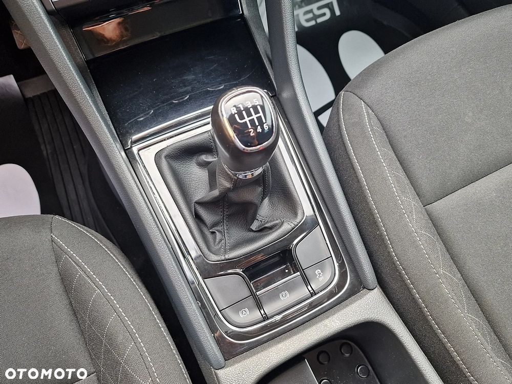 Skoda Karoq 1.6 TDI SCR Active - 16