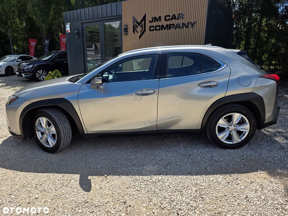 Lexus UX - 22