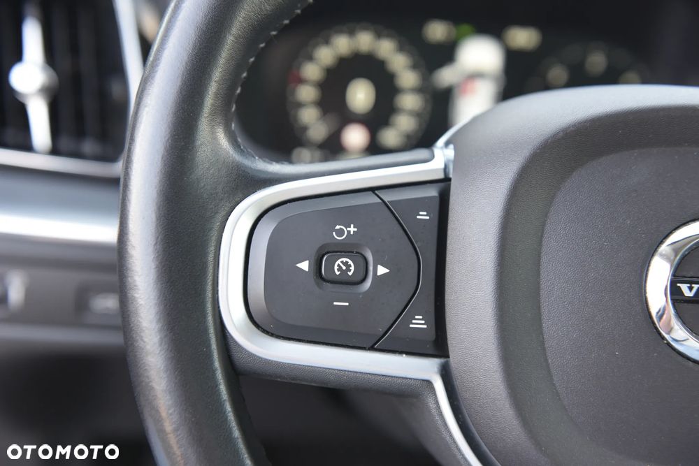 Volvo XC 60 - 32