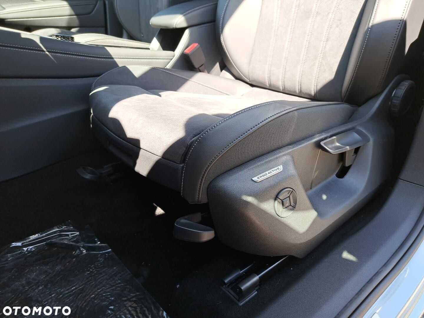 Volkswagen Tiguan - 12
