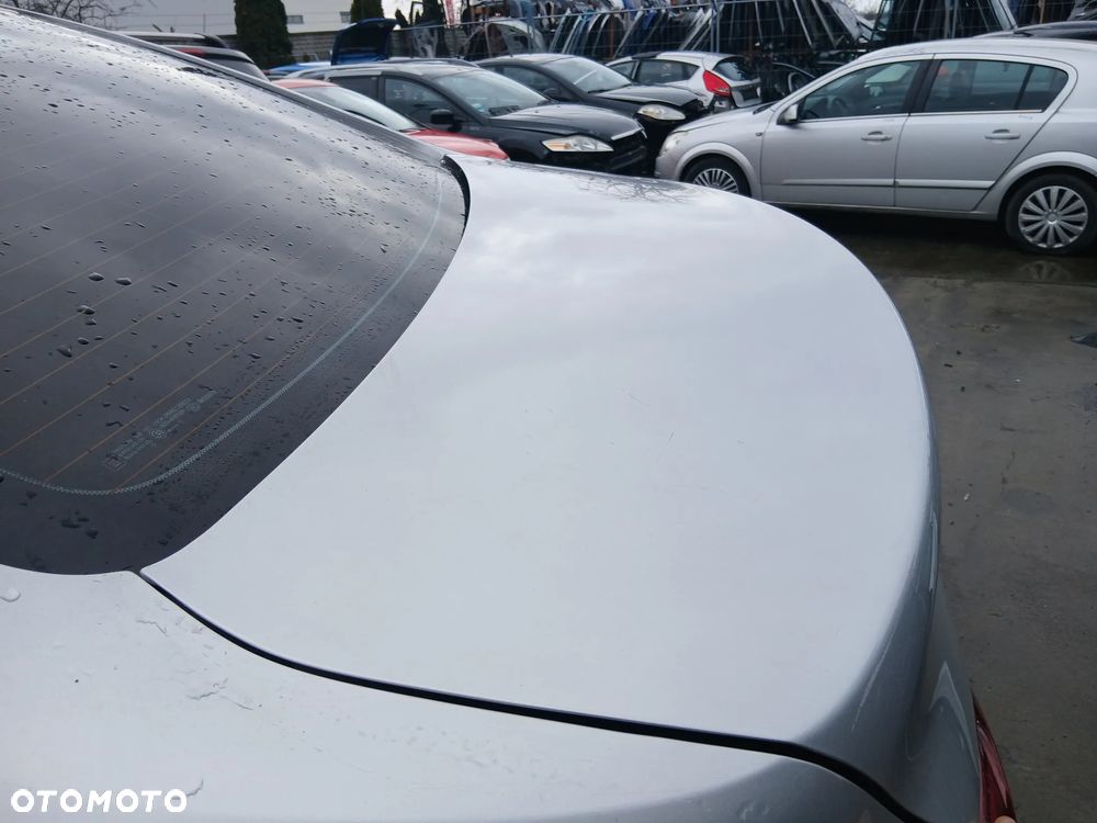 Opel Astra J Sedan Klapa Bagażnika Tył Tylna Kolor Z176 Srebrna - 2