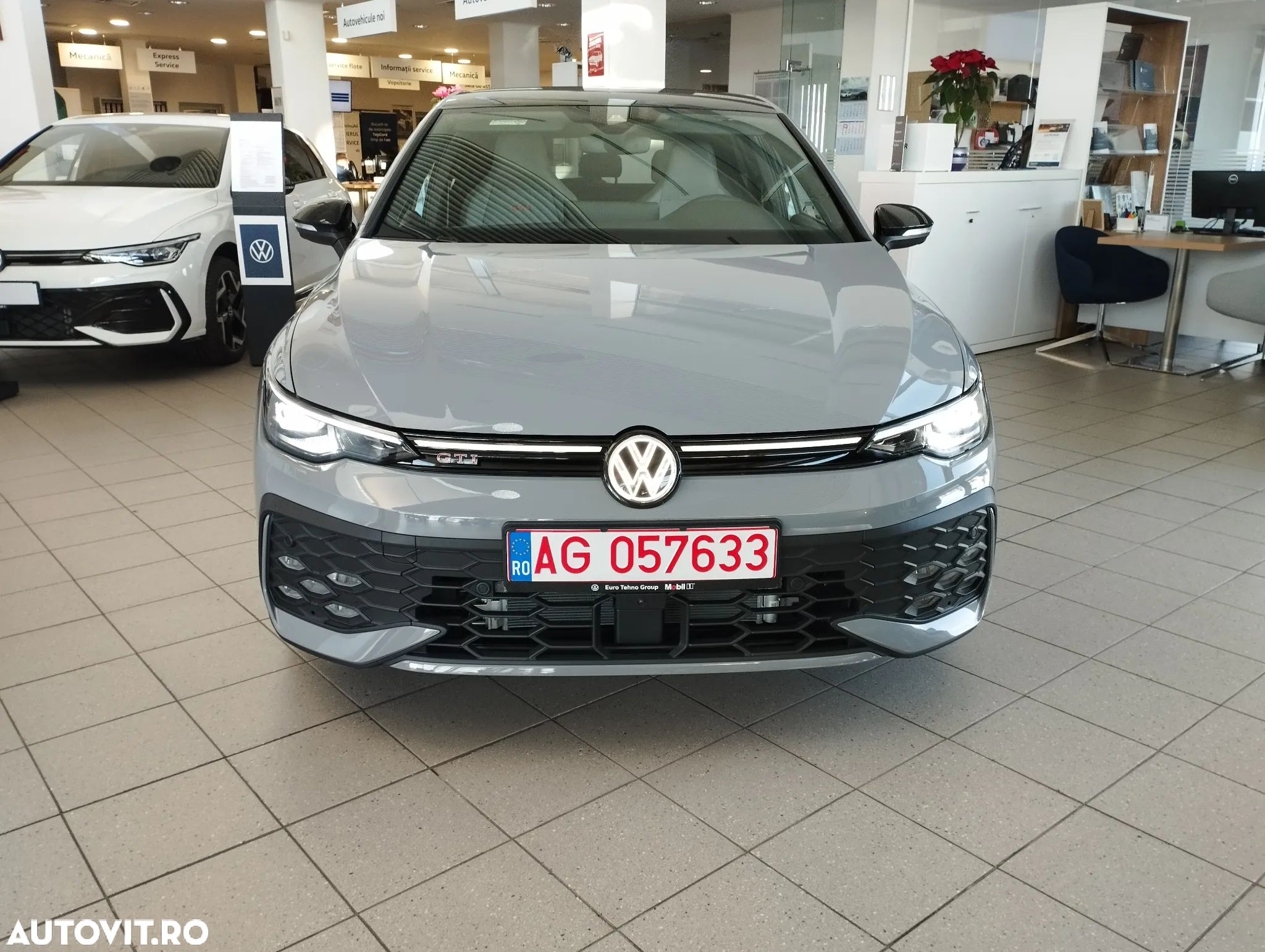 Volkswagen Golf 2.0 TSI DSG GTI - 1