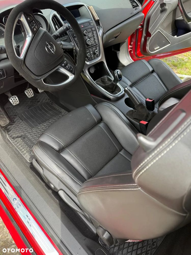 Opel Astra OPC Start/Stop - 10