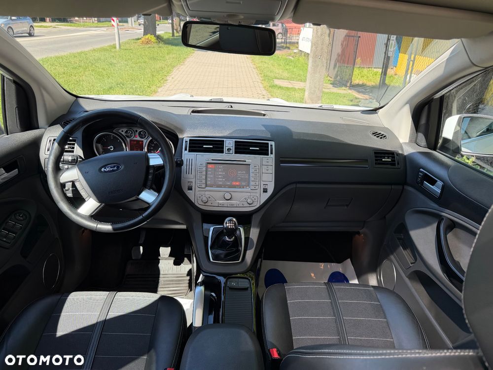 Ford Kuga S 2.0 TDCi 4x4 Plus Editionsmodell - 27