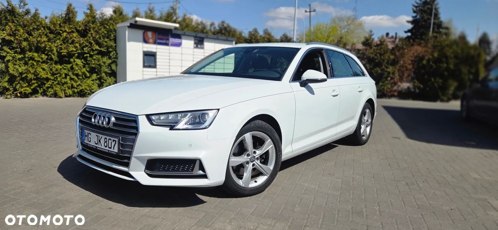Audi A4 Avant 40 TFSI S tronic - 2