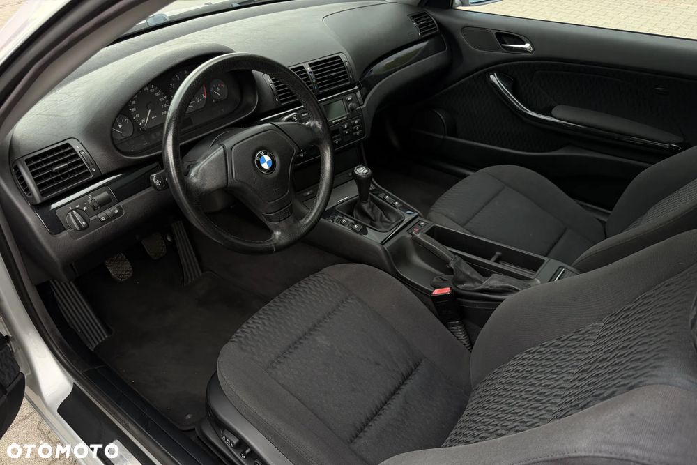 BMW Seria 3 323 CI - 9